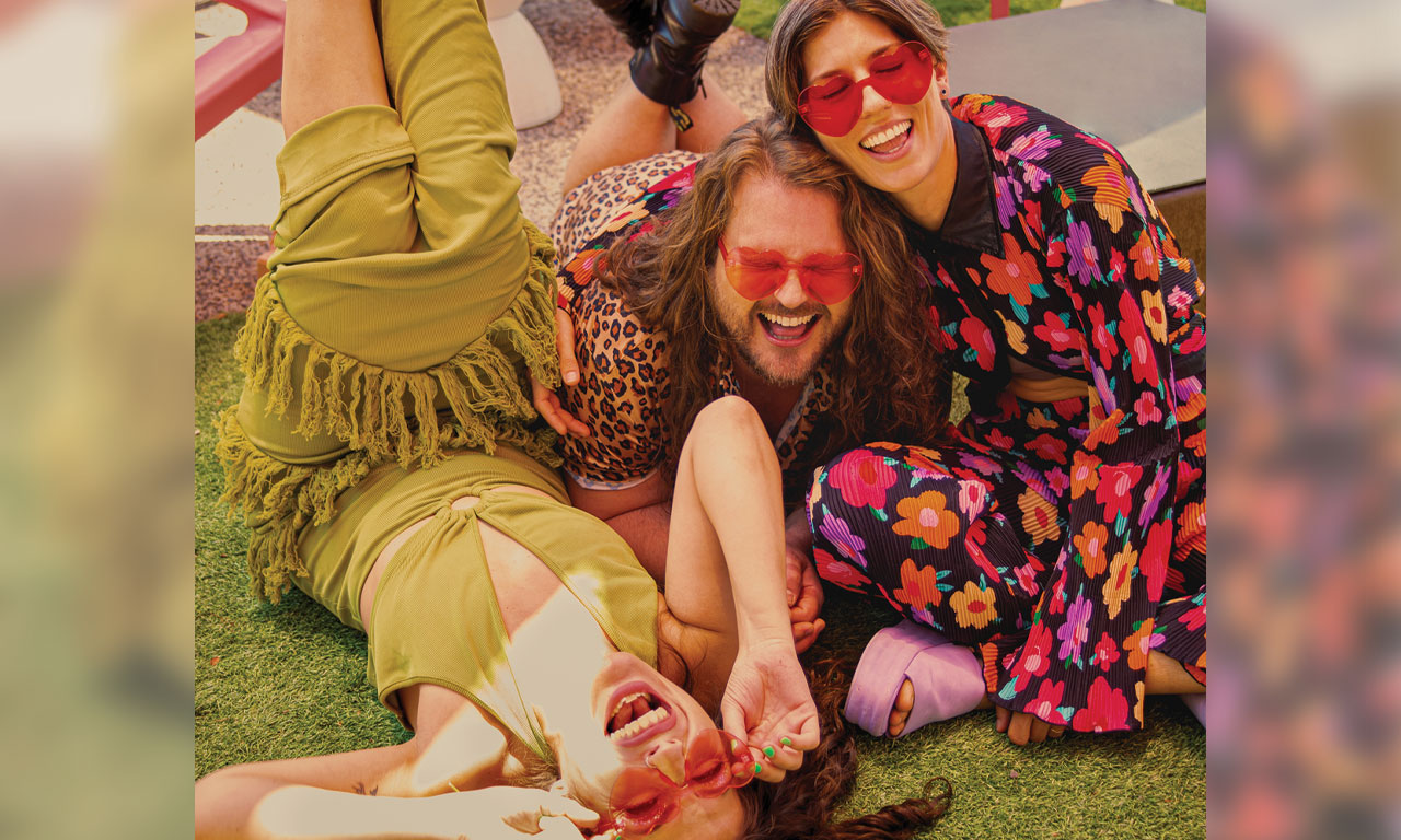 hs25--PIE-FACE-GIRLS